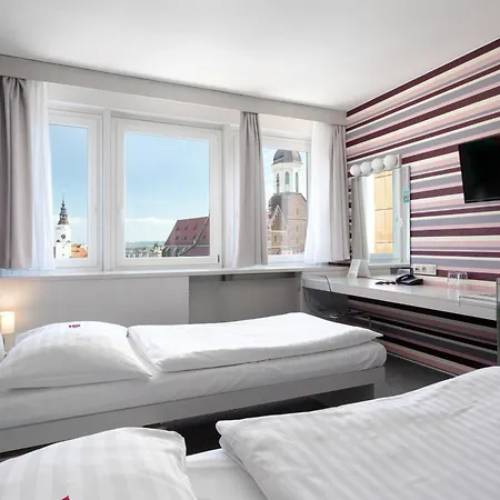 克鲁纳酒店 酒店 奥帕瓦