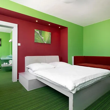 克鲁纳酒店 酒店 奥帕瓦